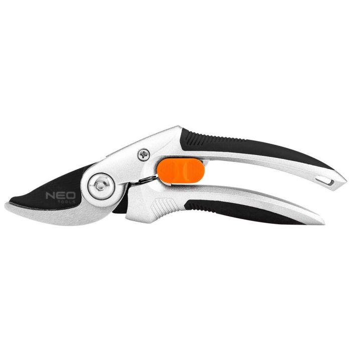 Секатор площинний Neo Tools, D різу 20мм, 210мм, 228г