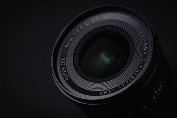 Об`єктив Fujifilm XF-8mm F3.5 R WR