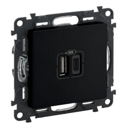 Зарядний пристрій з двома USB-роз'ємами тип А+типС Valena LIFE, 240V, 5V, 3A, матовий чорний