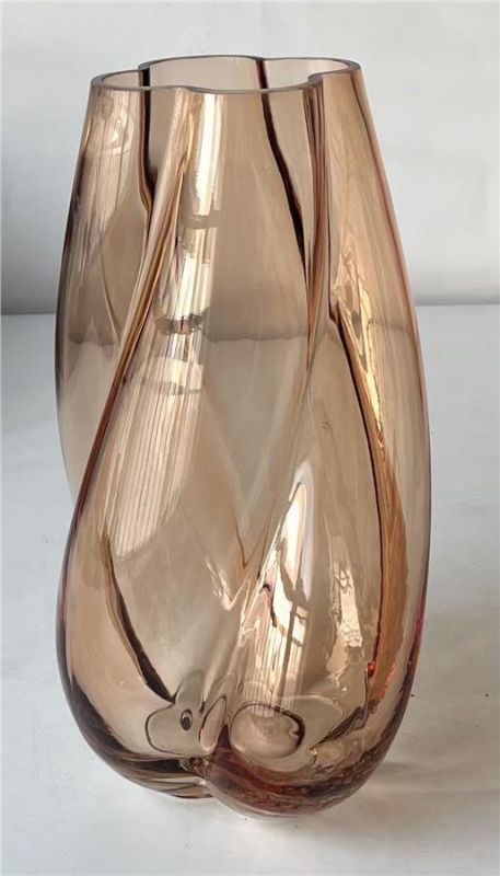 Ваза Ardesto Rosalia, 17.3x15.5х28.4см, скло, коричневий світлий