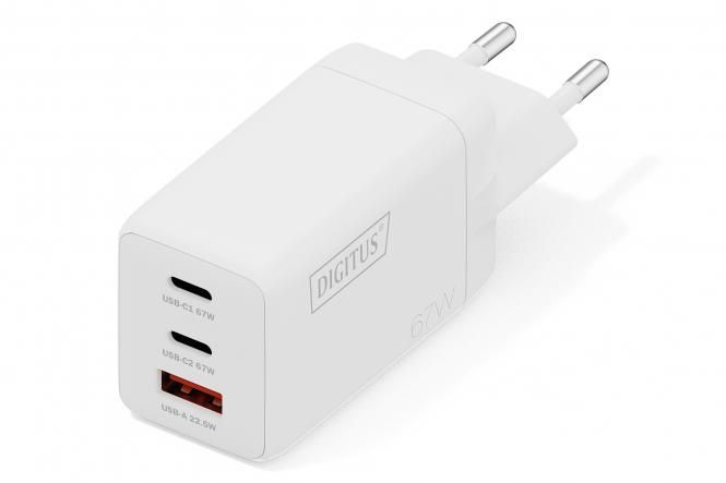 Зарядний пристрій DIGITUS GaN 2хUSB-C, 1хUSB-A, 67W